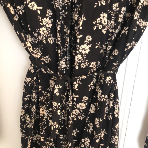 Long floral button up dress/blouse - Picture 2 of 3